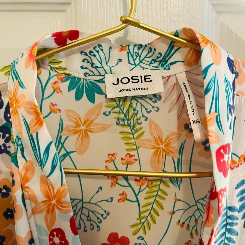 Natori Multicolor Floral Robe